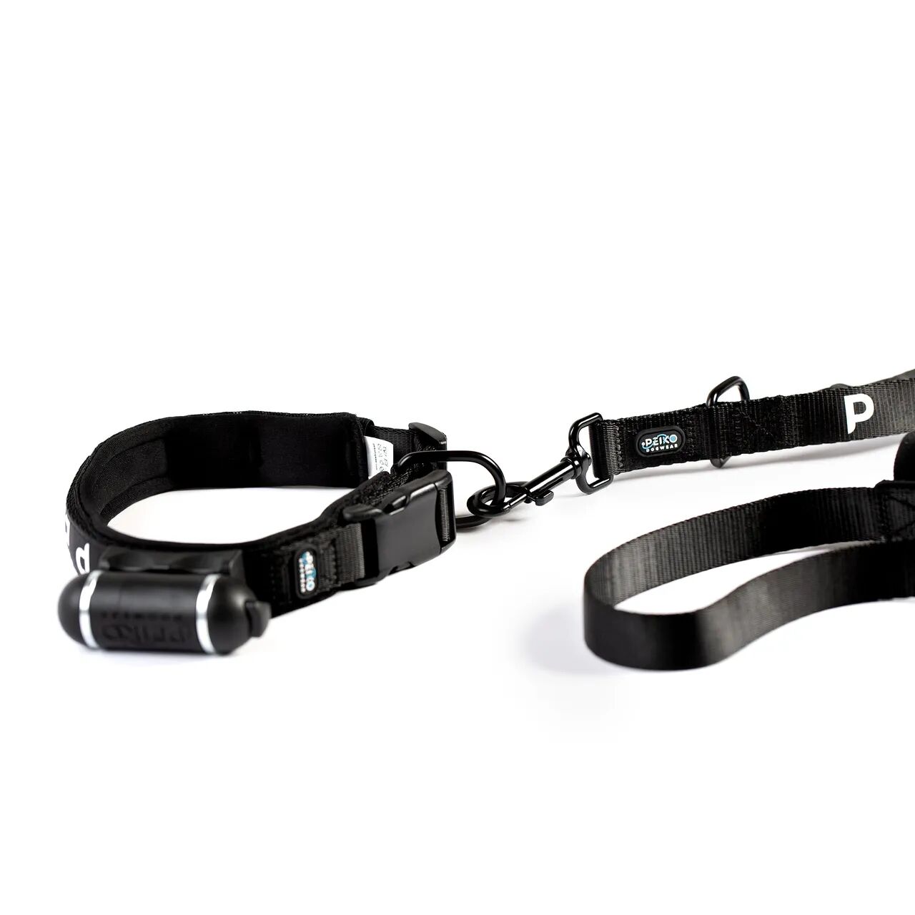 Black PEIKO® MultiLeash™ with black PEIKO® QuickLeash™ collar