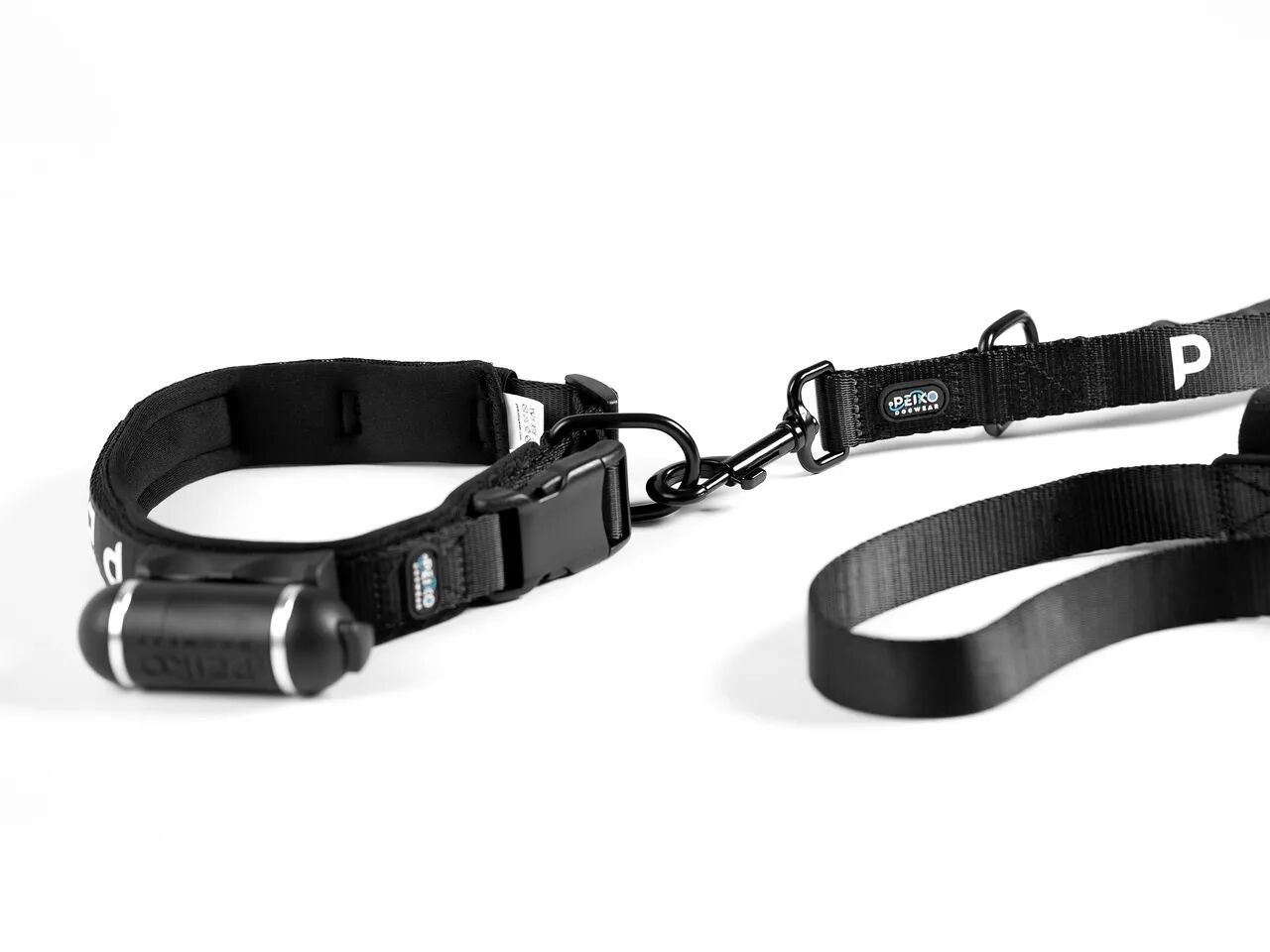 PEIKO® Quickleash™ Dogcollar With Built-in Retractable Dog Leash with MultiLeash